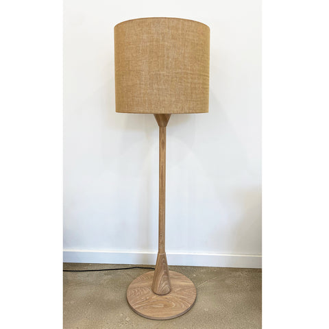 FLOOR LAMP // TOTE, Oak + ROSE/Gold shade