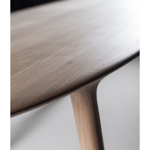 DINING TABLE // Luc Oval